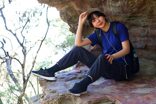 長谷川万莉の人物像写真