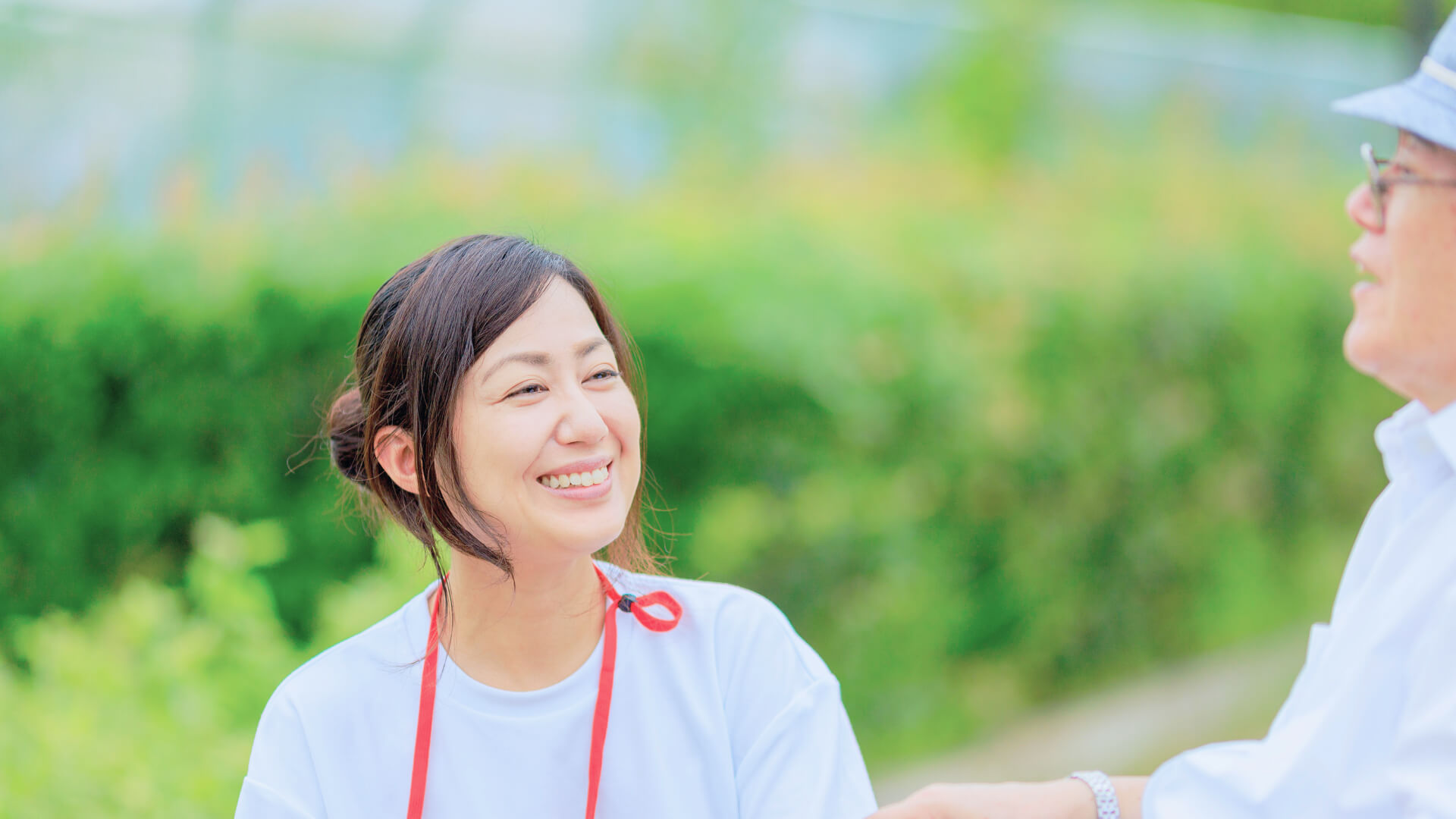 看護師と患者が向き合っている